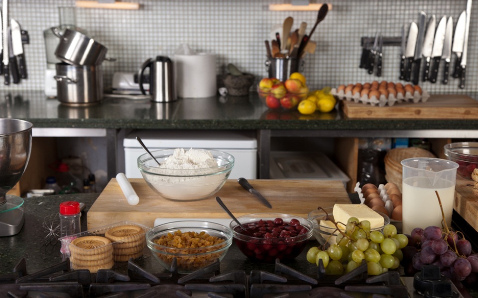 Organizing your kitchen before starting to cook