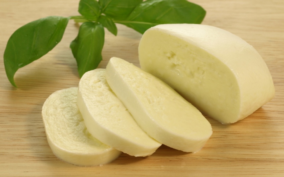 ΜΟΤΣΑΡΕΛΑ (mozzarella)