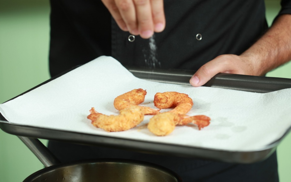 Proper seasoning for breaded foods